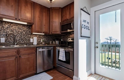 Banner Elk Condo | Resort Hot Tub-Pool-Gym | W/D in unit | 6 ppl