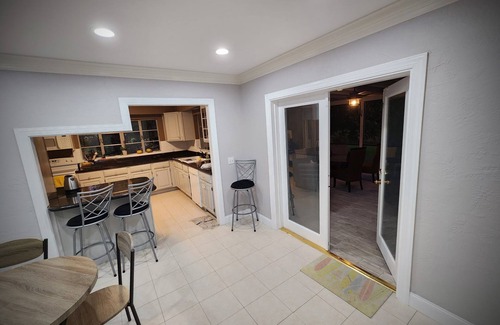 Casselberry House | Resort like Lake House on 2+ acres, Golf Course, pool, fishing dock, pool table
