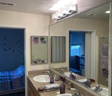 Airport Area House | Resort Like Stay at a Cozy Relaxing Private Room Near UCI