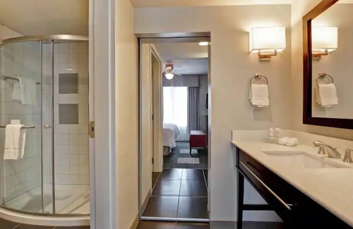 McNeil Hotel | Resort Living at Its Best:2 Accessible Units w/Free Breakfast and Parking