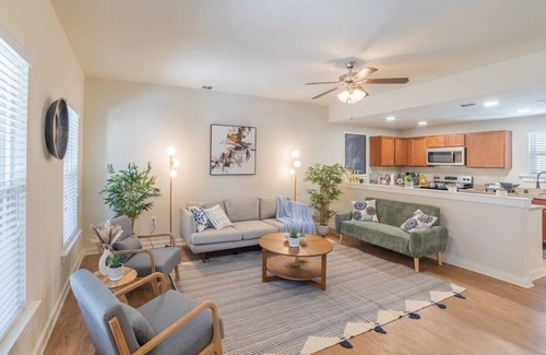 Albuquerque House | Resort Living - Desert Oasis (Large Group)