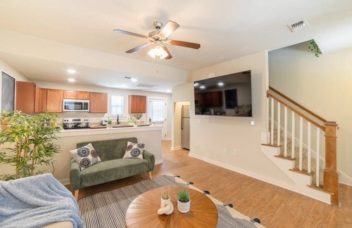 Albuquerque House | Resort Living - Desert Oasis (Large Group)