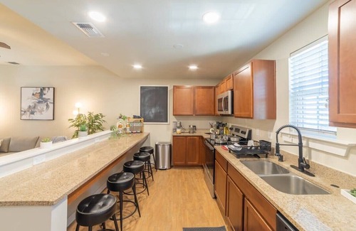 Albuquerque House | Resort Living - Desert Oasis (Large Group)