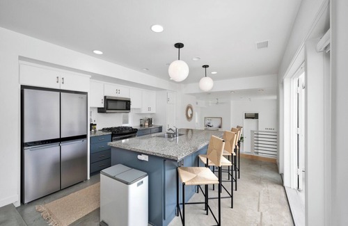 Leucadia House | Resort Living Generous Home with Poolside Serenity