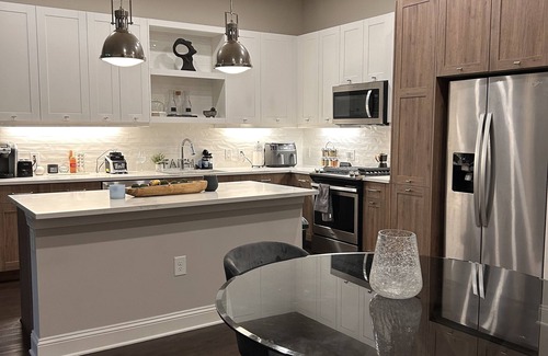 Cumberland Apartment | Resort living near Braves stadium