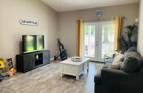 Montgomery House | Resort Living near Lake Conroe