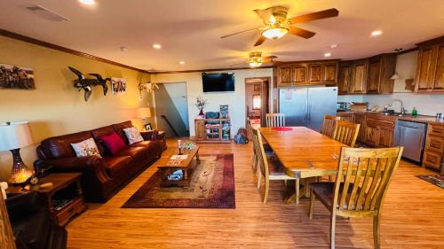Venice Cabin | Resort Lodging at Venice Marina w/WIFI + Private Dock
