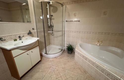 Sobesovice Hotel | Resort Maják