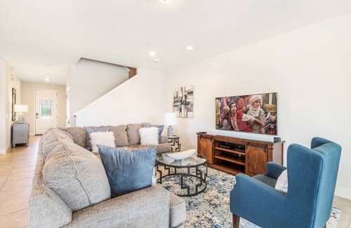Celebration House | Resort open/Flexible canx. policy/10 mins to Disney/Gated Community