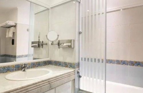 Wadi El Natrun Resort | Resort Paradise Where History Meets Family Fun with Pool & Spa l 3 Rooms