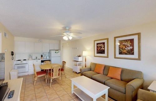 Holmes Beach Condo | Resort Sixty-Six, Holmes Beach, Florida, 1 Bedroom Suite