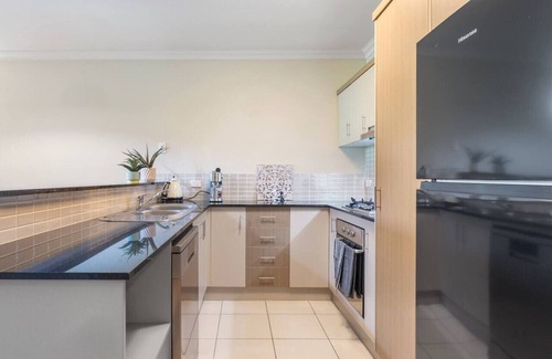 Westcourt Apartment | Resort Splendor-Top Floor Apartment in Cairns One