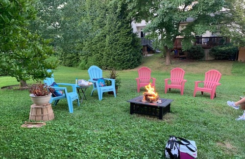 Woodstock Apartment | Resort studio apartment with private hot tub, fire pit, gym, and access to pool.