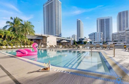 Hallandale Beach Condo | Resort Studio, Balcony with beautiful Views