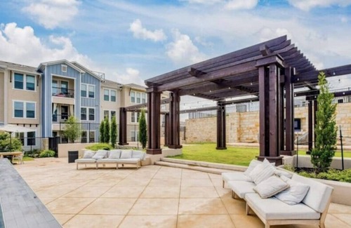 Timberwood Park Apartment | Resort Style Apartment near Six Flags/ Sea World