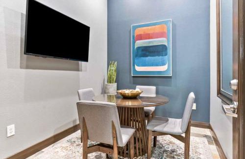 Grogan's Mill Apartment | Resort Style Apartment/Home - The Woodlands