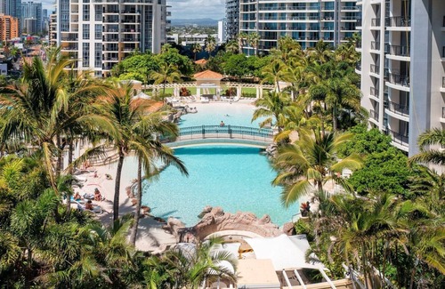 Surfers Paradise Apartment | Resort Style Chevron By Gold Coast Travels