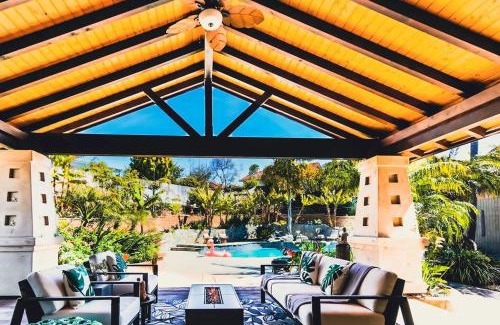 Encinitas House | Resort style back yard heated pool and spa