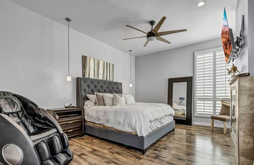 Deer Valley House | Resort style gorgeous 4 bedroom/bath home with pool and putting green.