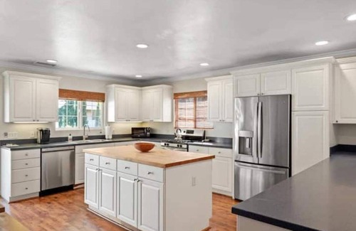Fire Mountain House | Resort Style Home with Hot Jacuzzi, Relaxing Pool & Patio and Cozy Living Spaces