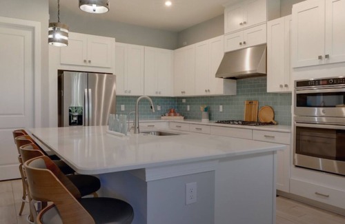 Laurel House | Resort style living with amenities close to beach & bike trails