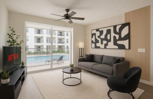Forest Park Apartment | Resort-Style Retreat 1 King 2 Queens, Pool table