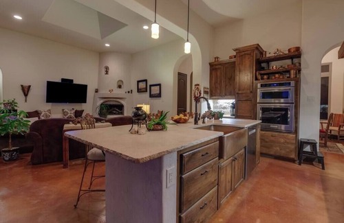 Bulverde House | Resort Style S/W Home on 3 Acres. Views, Pool, Outdoor Fireplace