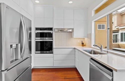 University City House | Resort-Style San Diego Living