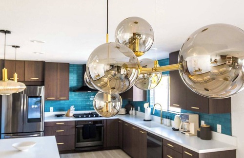 Desert Park Estates House | Resort style Villa w/views, pool, Spa and Golf