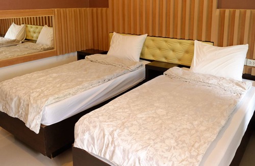Ban Chang Hotel | Resotel By Jull
