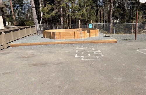Saratoga Beach Cabin | Rest and peace pet friendly community