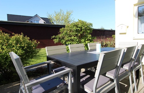 Kraksdorf Apartment | Rest and relaxation on the Baltic Sea - Kurtaxefreier beach only 1,000 meters away