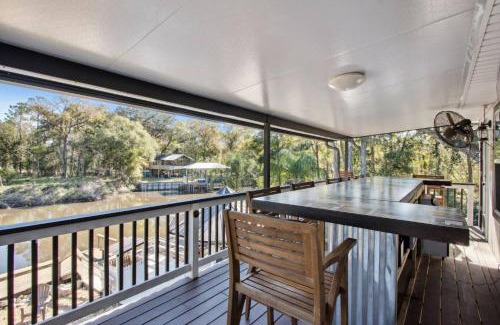 Middleburg House | Rest Ashored!