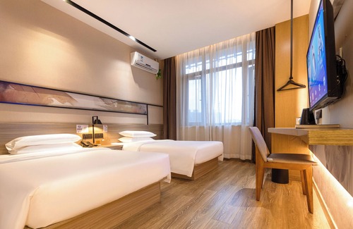 Yangpu Hotel | Rest Comfort Hotel (Zhoujiazui Rd. Branch)