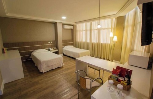 Civic Center Hotel | Rest, Laugh & Recreation in a Spacious City Center Hideaway with Room for All