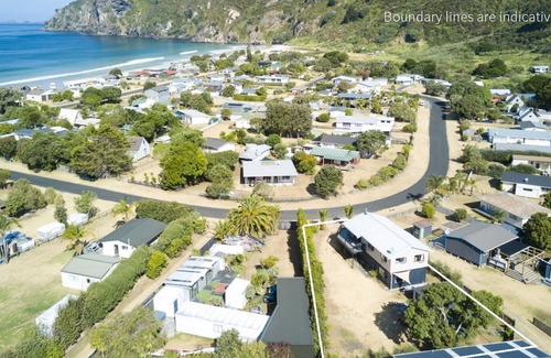 Taupo Bay House | Rest or Play in Taupo Bay