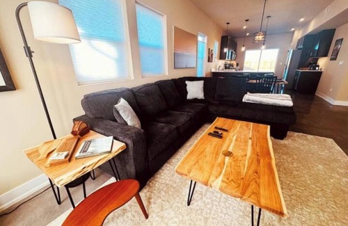Limon Apartment | Rest & Recharge [Travelers Place #3] free EV charge
