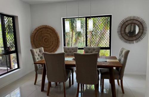 Cashmere House | Rest & Relax at The Secret Garden Getaway