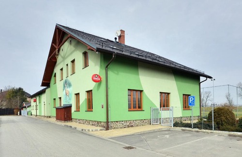 Jilesovice House | Restaurace a penzion Kamenec