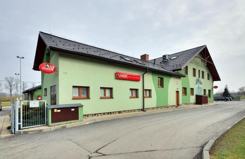 Jilesovice House | Restaurace a penzion Kamenec