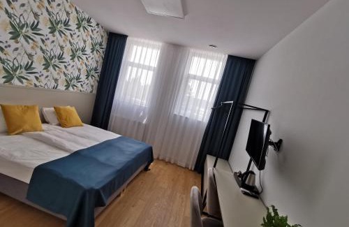 Kornik Hotel | Restauracja ,Biała Dama,