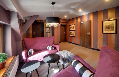 Oborniki Slaskie Hotel | Restauracja RETRO