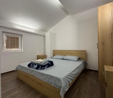 Pestani House | Restaurant & Apartments Lipa