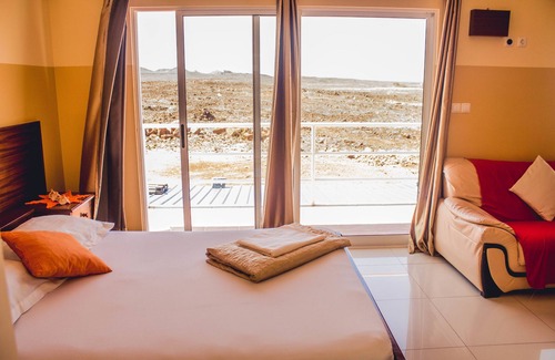 Baia das Gatas Bed & Breakfast | Restaurante Baia Guest House