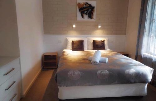 Porepunkah Resort | Restaway Holiday Units