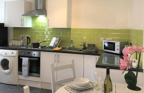 St Helens Apartment | Restful 1-Bedroom flat in St Helens