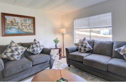 Marysville House | Restful & Cozy 2-Bedroom Home with Nature Setting