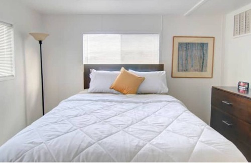 Marysville House | Restful & Cozy 2-Bedroom Home with Nature Setting