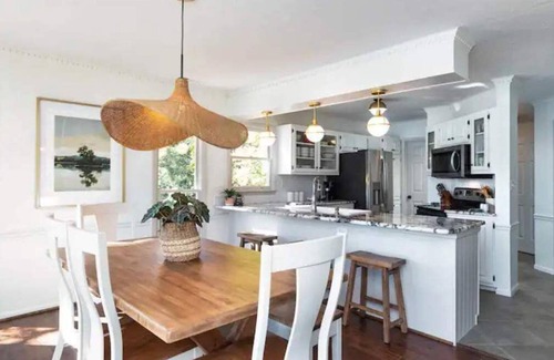Rock Hill House | Restful Home in a Quiet Cove w Kayaks, SUPs, Dock & Boat Option - Near Charlotte