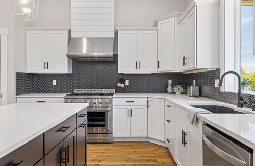 Tri-Cities House | Restful Retreatn